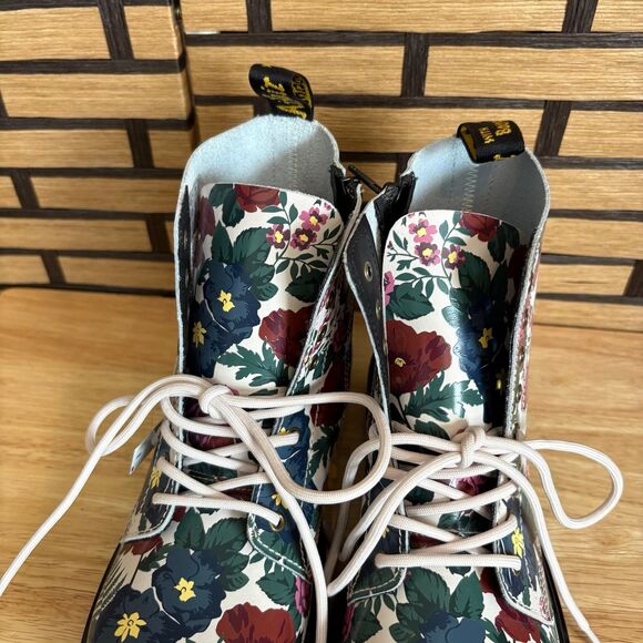Dr. Martens Floral Combat Boots Size‎ 7 - Picture 5 of 9